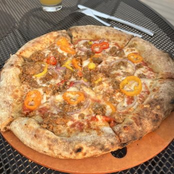 Bear Cave Brewing - Trolley pizza - Brewpubs Near Me - Hopkins, Minnesota