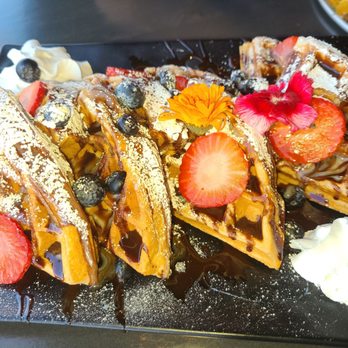 OLA Restobar - Waffle de Abuelitas Chocolate - Mexican Near Me - Downey, California OLA Restobar - Waffle de Abuelitas Chocolate - Mexican Near Me - Downey, California
