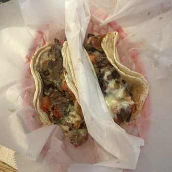 Las Fuentes - Taco De Carne Con Queso - Mexican Near Me - Reseda, California