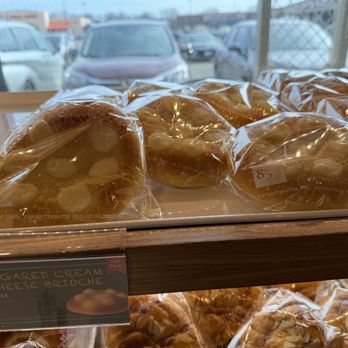 85°C Bakery Cafe-Niles - Bakeries Near Me - Niles, Illinois