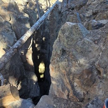 Earthquake Fault - Parks Near Me - Mammoth Lakes, California