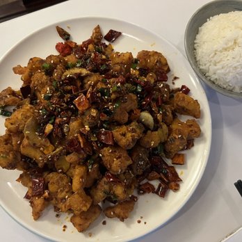 OOHU - L6. Stir Fried Chicken with Spicy Chili Lunch Special - Szechuan Near Me - New York, New York OOHU - L6. Stir Fried Chicken with Spicy Chili Lunch Special - Szechuan Near Me - New York, New York