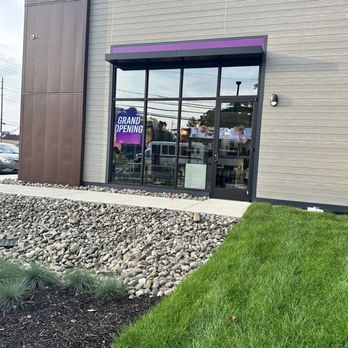 Taco Bell - Outside - Tacos Near Me - North Brunswick, New Jersey Taco Bell - Outside - Tacos Near Me - North Brunswick, New Jersey