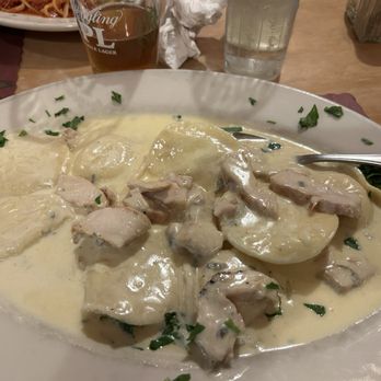 Mezzo Mare - Gorgonzola ravioli with chicken. - Italian Near Me - Hull, Massachusetts