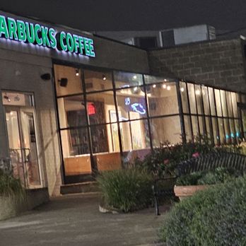Starbucks - Coffee & Tea Near Me - Plainview, New York