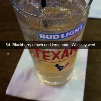 Time Out Tavern - Blackberry crown and lemonade - Sports Bars Near Me - Humble, Texas