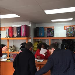 schwartz luggage storage