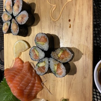 Ginza Sushi - Salmon Sashimi and salmon Avacado roll and spicy tuna roll - Sushi Bars Near Me - Honolulu, Hawaii