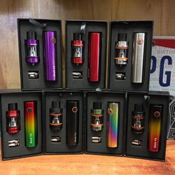 Poor Girls Vapor Lounge - Smok V8 Stick