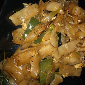 Cool Basil - Drunken Noodles with Seafood - Thai Near Me - Clive, Iowa