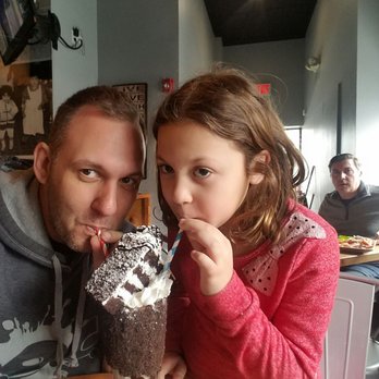 Brownstone Pancake Factory - Breakfast & Brunch Near Me - Edgewater, New Jersey