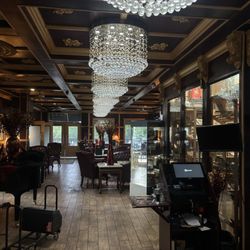 Lakeland Loft - Interior view from the bar