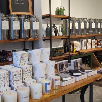 Totem - a table with a variety of products on it - Coffee & Tea Supplies Near Me - Montreal, Quebec Totem - a table with a variety of products on it - Coffee & Tea Supplies Near Me - Montreal, Quebec