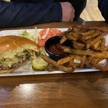 BRU Burger Bar - Fort Mitchell - Beginning burger - New American Near Me - Fort Mitchell, Kentucky BRU Burger Bar - Fort Mitchell - Beginning burger - New American Near Me - Fort Mitchell, Kentucky