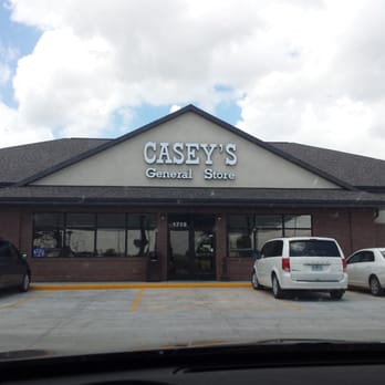Casey's - Store front - Pizza Near Me - Maryville, Missouri Casey's - Store front - Pizza Near Me - Maryville, Missouri