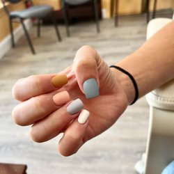 Quartz Nails Salon - #quartznailssalon #connecticutnails #hamdennails #hamdennailstech #hamdennailssalon #connecticutnailssalon #connecticutnailstech