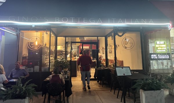 Gino’s Bottega Italiana by null