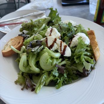 J’s Oyster - Summer salad - Seafood Near Me - Portland, Maine J’s Oyster - Summer salad - Seafood Near Me - Portland, Maine