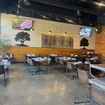 Bull Smash - Inside!! - Burgers Near Me - Fresno, California Bull Smash - Inside!! - Burgers Near Me - Fresno, California