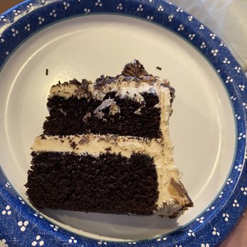 The Cake Stand - Inside of the cake - Bakeries Near Me