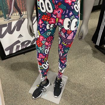 DICK'S Sporting Goods - Sports Wear Near Me - San Jose, California