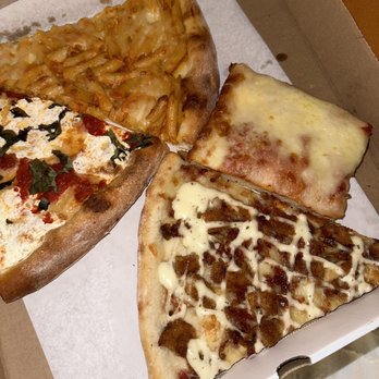 Regina's Cafe & Pizzeria - Pizza Near Me - Flushing, New York Regina's Cafe & Pizzeria - Pizza Near Me - Flushing, New York