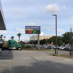 Raceway Gas Station - Street sign