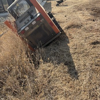 G and O Towing - Skidsteer stuck in trench. GO to the rescue! - Towing Near Me - Placerville, California G and O Towing - Skidsteer stuck in trench. GO to the rescue! - Towing Near Me - Placerville, California