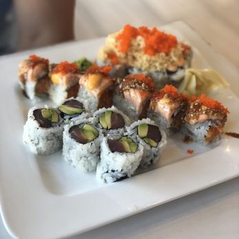 B Cafe - Tuna Avocado Maki, The atlantic maki, Volcano Maki - Sushi Bars Near Me - Quincy, Massachusetts B Cafe - Tuna Avocado Maki, The atlantic maki, Volcano Maki - Sushi Bars Near Me - Quincy, Massachusetts