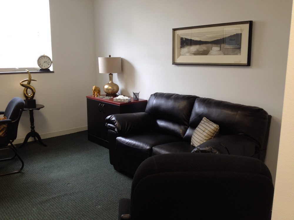 HORNSTEIN, PLATT AND ASSOCIATES Updated September 2024 31 Reviews 255 S 17th St