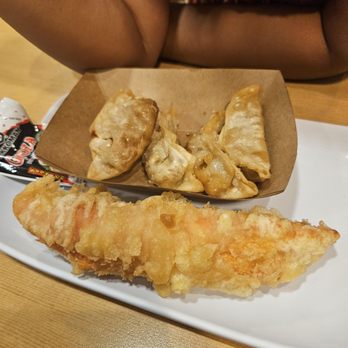 Marugame Udon - Crab tempura and potstickers - Japanese Near Me - Honolulu, Hawaii