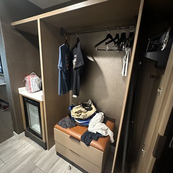 Marriott Phoenix Chandler - Room 621 - Hotels Near Me - Chandler, Arizona