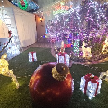 Willow Glen Holiday Lights - 12-23-24. More lights - Festivals Near Me - San Jose, California Willow Glen Holiday Lights - 12-23-24. More lights - Festivals Near Me - San Jose, California