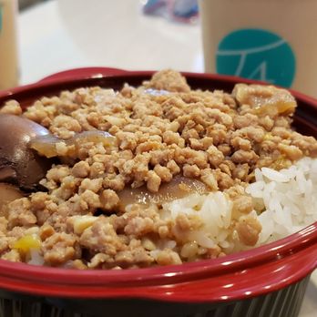 T4 - braised pork rice bowl 4/5. estimate 20/80 meat to rice ratio - Bubble Tea Near Me - Sacramento, California T4 - braised pork rice bowl 4/5. estimate 20/80 meat to rice ratio - Bubble Tea Near Me - Sacramento, California