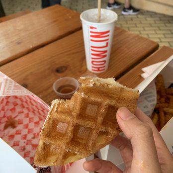Howlin' Ray's - Waffles!! Came in a box of 4 with syrup on the side - Southern Near Me - Los Angeles, California Howlin' Ray's - Waffles!! Came in a box of 4 with syrup on the side - Southern Near Me - Los Angeles, California