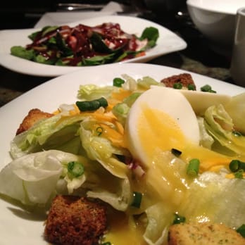 The Melting Pot - House salad with sweet n tangy vinaigrette, and portobello mushroom salad with a warm vinaigrette. - Fondue Near Me - Myrtle Beach, South Carolina