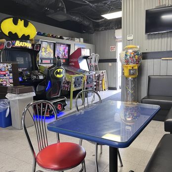 Jo Peeps Ny Pizza - a table and chairs in a restaurant - Pizza Near Me - Whittier, California Jo Peeps Ny Pizza - a table and chairs in a restaurant - Pizza Near Me - Whittier, California