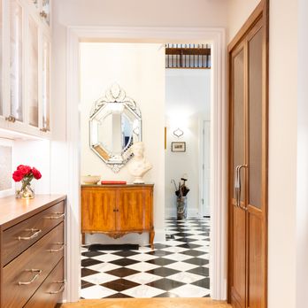 Callahan and Peters - a hallway in a home - General Contractors Near Me - Glenview, Illinois Callahan and Peters - a hallway in a home - General Contractors Near Me - Glenview, Illinois