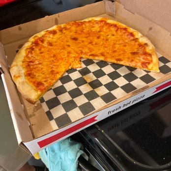 King's NY Pizza - Medium cheese pizza - Pizza Near Me - Fairfax, Virginia King's NY Pizza - Medium cheese pizza - Pizza Near Me - Fairfax, Virginia