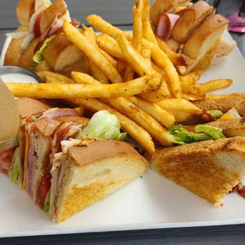 Woodson's Local Tap + Kitchen - Club sandwich - Comfort Food Near Me - Conroe, Texas