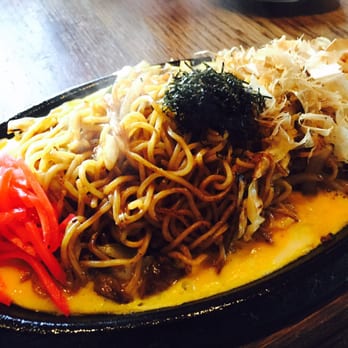 Tsukuneya Robata Grill - one of the best yakisoba I've ever eaten ! - Izakaya Near Me - Honolulu, Hawaii