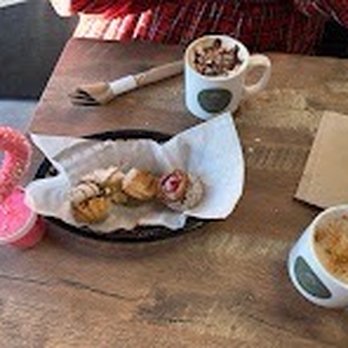 Catanzaro Cafe - Cafes Near Me - Garwood, New Jersey