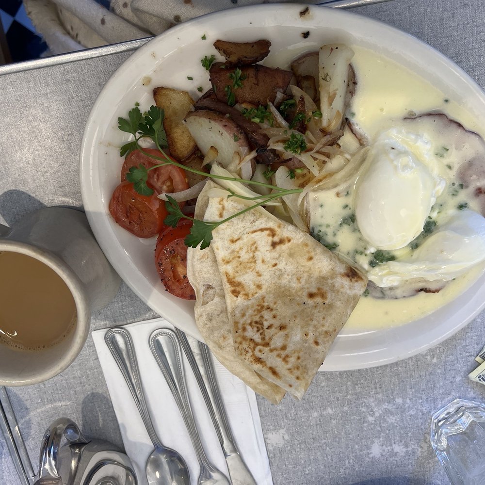 Oceanview Diner - California breakfast with a tortilla. Love those grilled tomatoes. - Sandwiches Near Me - Berkeley, California Oceanview Diner - California breakfast with a tortilla. Love those grilled tomatoes. - Sandwiches Near Me - Berkeley, California