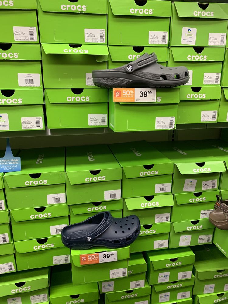 RACK ROOM SHOES Updated August 2024 1886 Tamiami Trl N, Naples