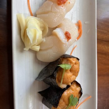 Iyasare - Scallop and uni nigiri - Japanese Near Me - Berkeley, California