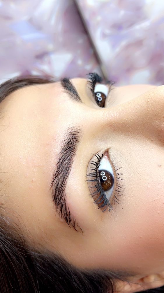 Hana’s Brow Room Logo