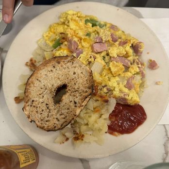 Nookies on Wells - Breakfast & Brunch Near Me - Chicago, Illinois