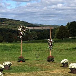 Monzie's Floral Design