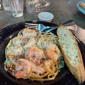 Bonkers Restaurant - Garlic Shrimp Pesto with Alfredo over linguine with slice of parmigiana crostini. - New American Near Me - Page, Arizona Bonkers Restaurant - Garlic Shrimp Pesto with Alfredo over linguine with slice of parmigiana crostini. - New American Near Me - Page, Arizona