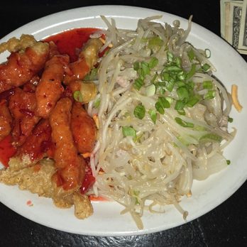 The Wishing Well - Sweet & Sour Chicken and Pork Chow Mein - Chinese Near Me - Portland, Oregon The Wishing Well - Sweet & Sour Chicken and Pork Chow Mein - Chinese Near Me - Portland, Oregon